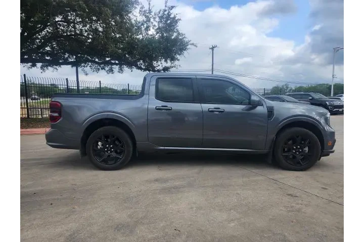 $38995 : Ford Maverick 2025 AWD Lobo image 2