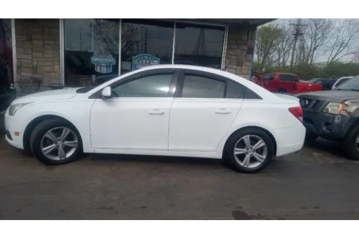 $8500 : 2014 Cruze LS Auto image 1