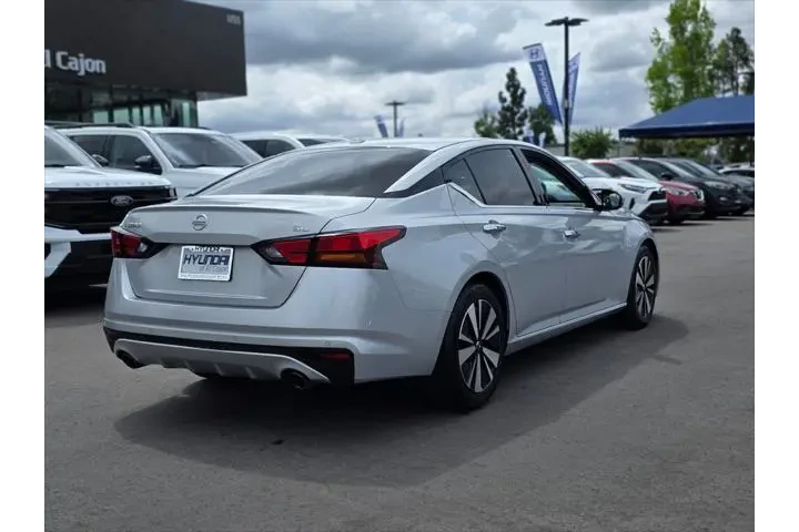 $16500 : Nissan Altima 2019 2.5 SL 4d image 5
