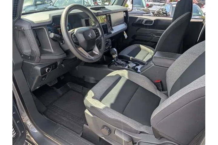 $39997 : Ford Bronco 2025 4x4 Base 2d image 10