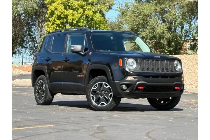 $9900 : 2017 Renegade Trailhawk image 2