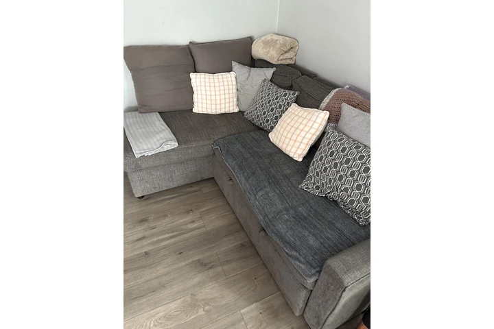 LIMPIEZA DE SOFAS  Y SILLAS image 1