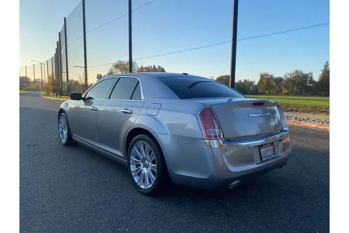 $10995 : 2011 300 C image 5