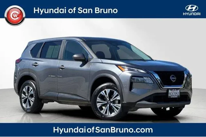 $22882 : Nissan Rogue 2023 SV 4dr Cro image 1