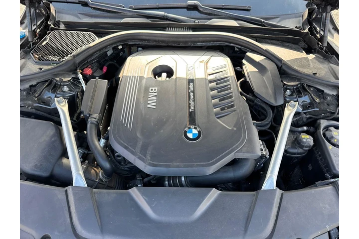 $23995 : BMW 7 Series 2019 740i 4dr S image 6