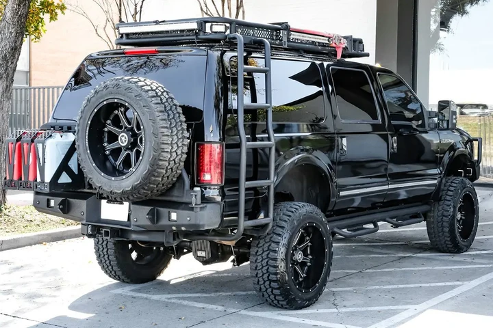 $52990 : 2002 Excursion Limited image 8