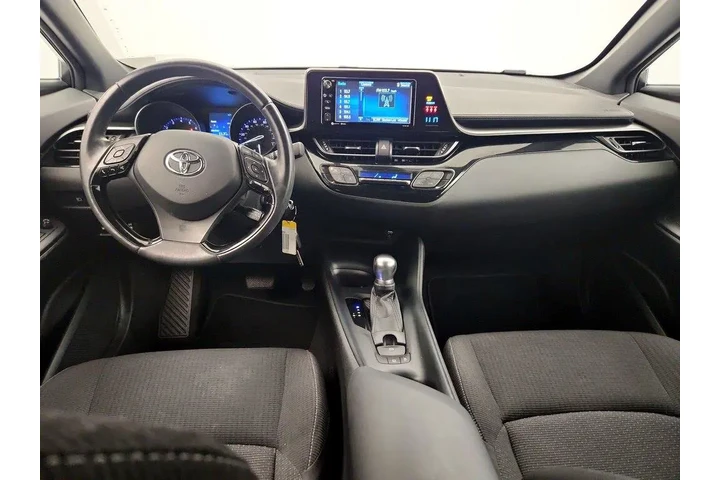 $21998 : Toyota C-HR 2018 XLE 4dr Cro image 9