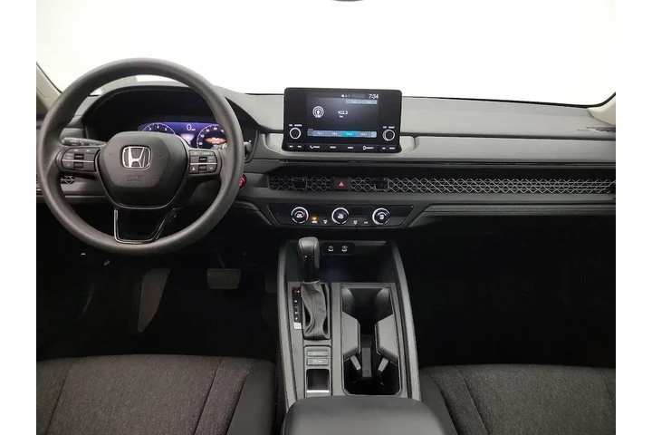 $24998 : Honda Accord 2024 LX 4dr Sed image 9