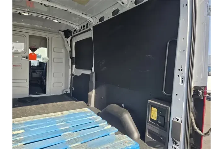 $35988 : Ford E-Transit 2022 350 3dr image 8