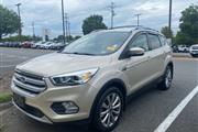 PRE-OWNED 2018 FORD ESCAPE TI en Madison WV