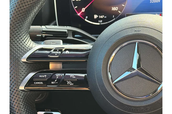 $32653 : Mercedes-Benz C-Class 2023 C image 10