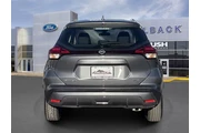 $16333 : Nissan Kicks 2024 SV 4dr Cro thumbnail