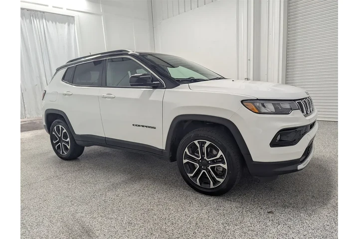 $24397 : Jeep Compass 2023 4x4 Limite image 2