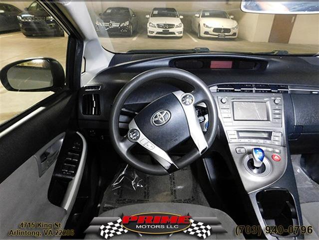 $15000 : 2013 TOYOTA PRIUS image 7