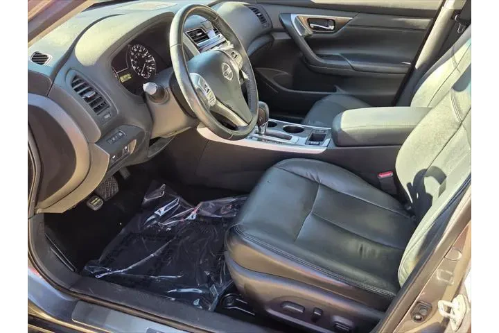 $10703 : Nissan Altima 2015 2.5 SL 4d image 10