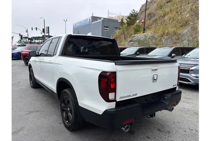 $30498 : Honda Ridgeline 2021 AWD Bla image 5