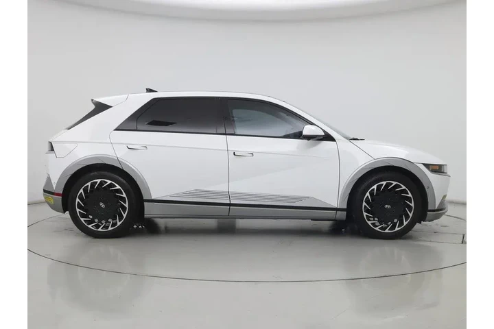 $30998 : Hyundai IONIQ 5 2022 AWD Lim image 7