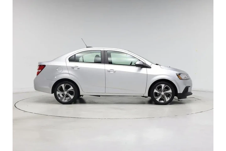 $12998 : Chevrolet Sonic 2019 Premier image 7