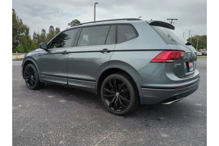 $10688 : Volkswagen Tiguan 2021 SE 4d image 6