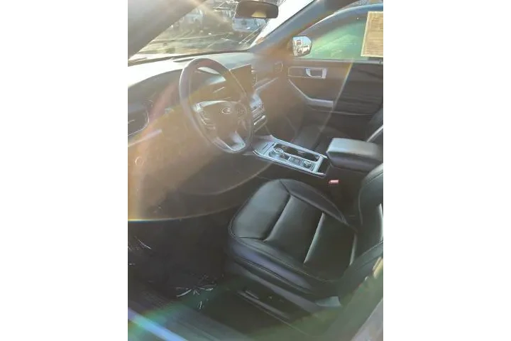 $33988 : Ford Explorer 2024 AWD XLT 4 image 4