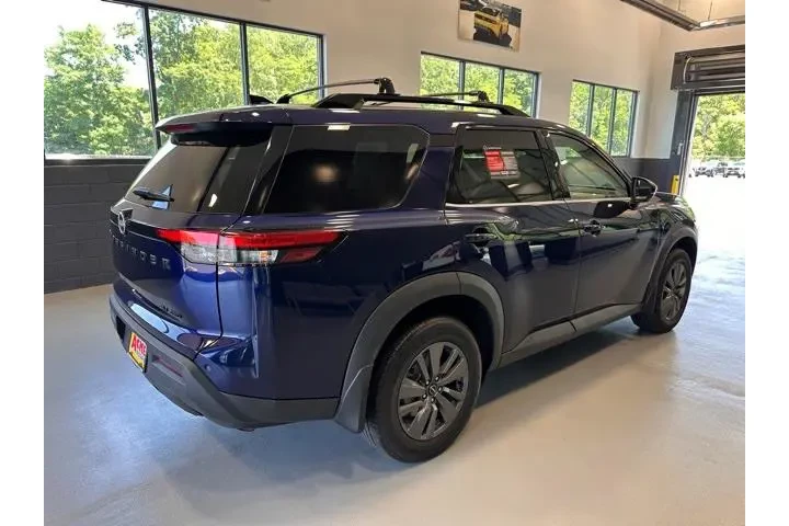 $28495 : Nissan Pathfinder 2022 AWD S image 6