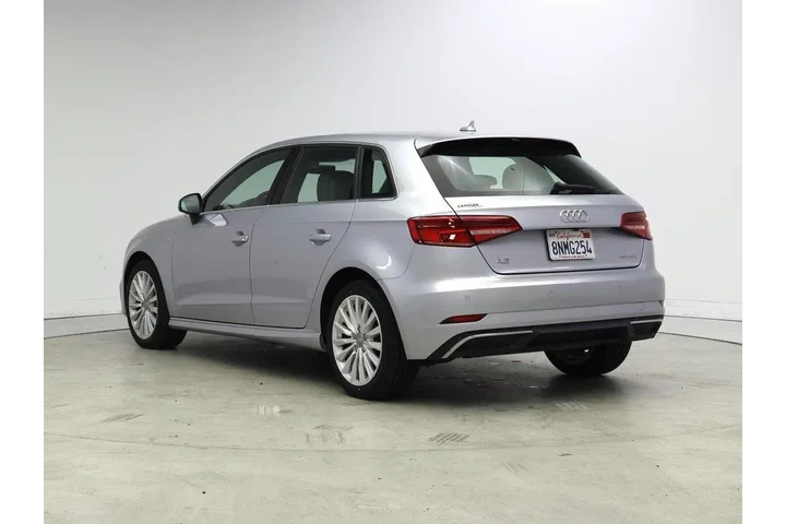 $18998 : Audi A3 Sportback e-tron 201 image 2