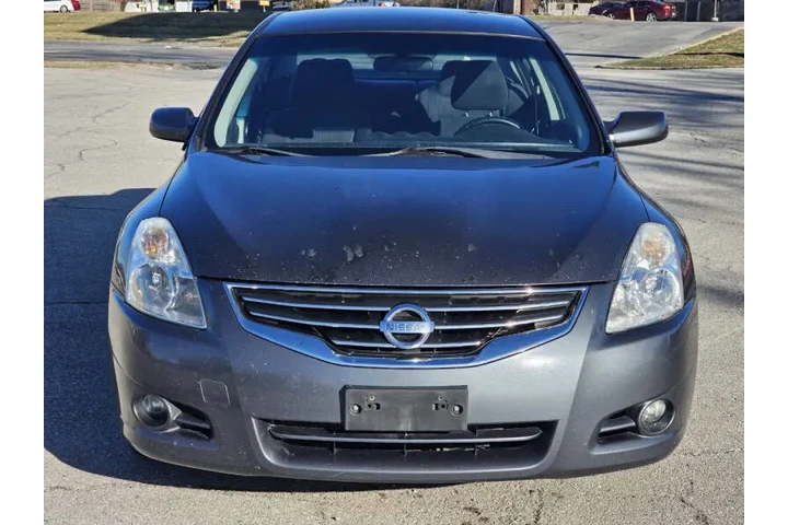 $5300 : 2012 Altima 2.5 S image 1