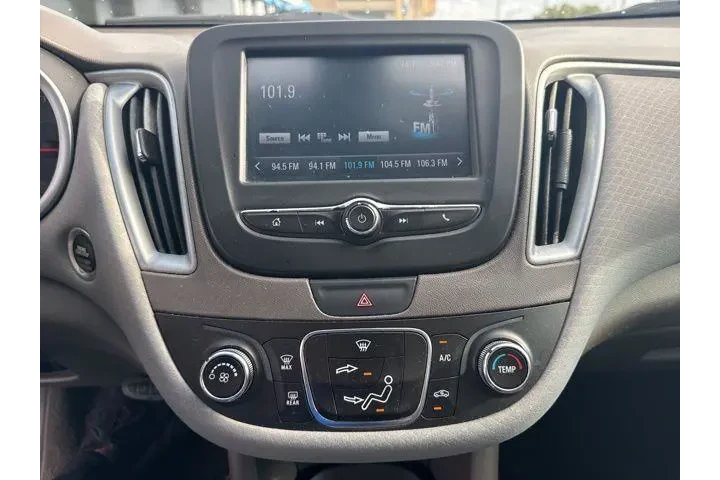 $10991 : Chevrolet Malibu 2017 LS 4dr image 7