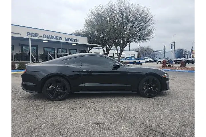 $23998 : Ford Mustang 2023 EcoBoost 2 image 2