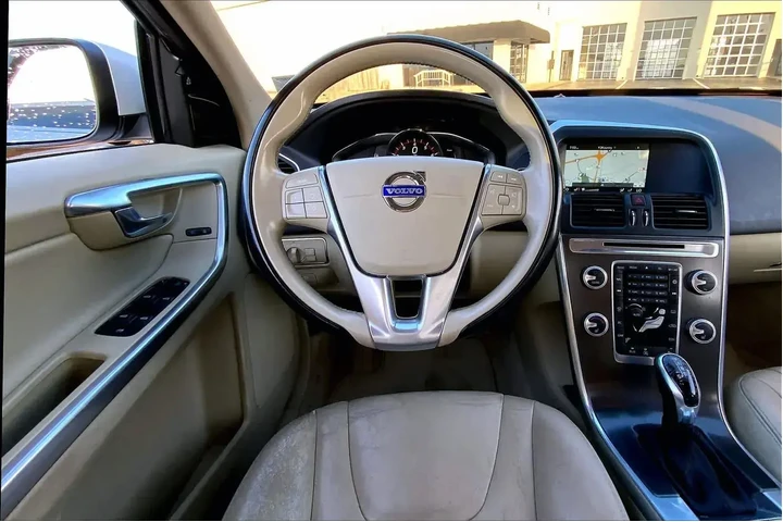 $12781 : Volvo XC60 2016 T5 Drive-E P image 6