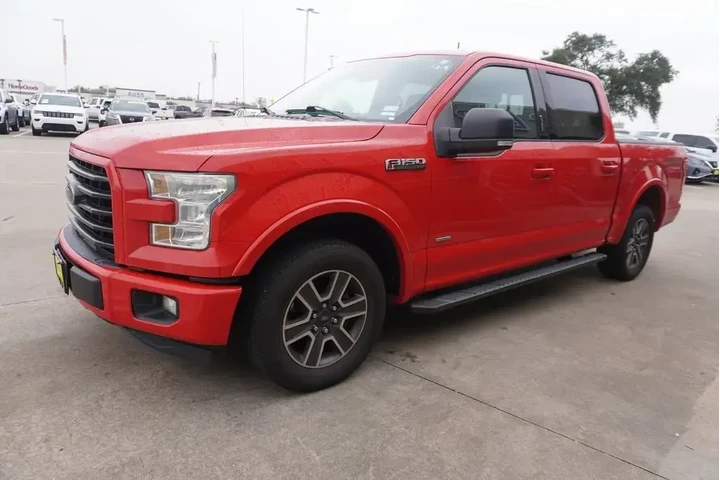 $17888 : Ford F-150 2015 4x2 XLT 4dr image 3