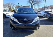 $10900 : 2015 Sienna LE FWD 8-Passenge thumbnail