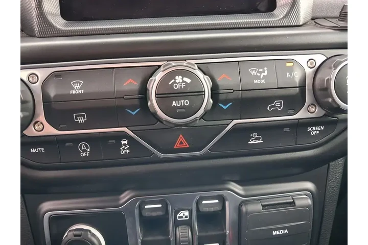 $40000 : Jeep Gladiator 2022 4x4 Moja image 7