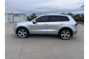 $12900 : 2017 Touareg V6 Wolfsburg thumbnail