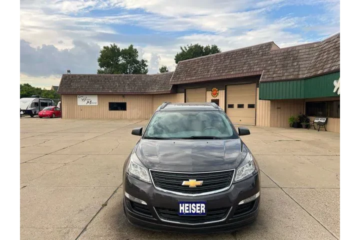 $10995 : 2014 Traverse LS | Dickinson image 3
