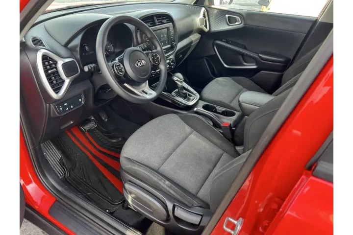 $10200 : 2020 Soul S image 8