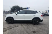 $20995 : Volkswagen Taos 2023 SE 4dr thumbnail