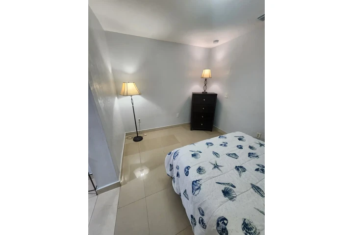 $1500 : Rento un adosado de mi casa image 4