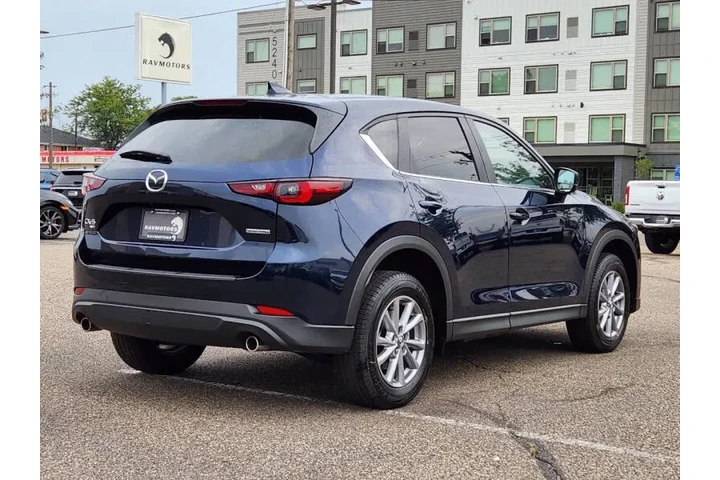 $18975 : 2023 CX-5 2.5 S Select image 10
