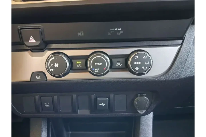 $30000 : Toyota Tacoma 2020 4x2 TRD S image 2
