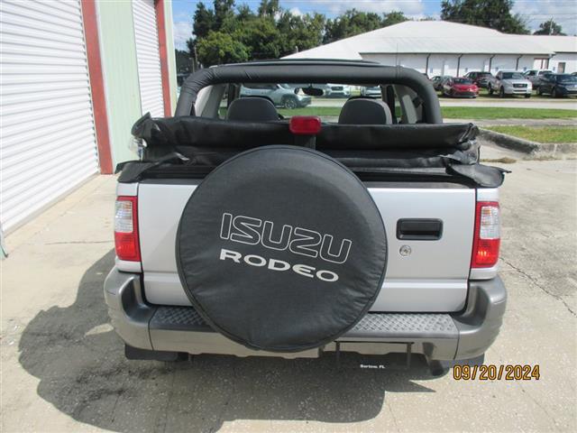 $6995 : 2001 Rodeo Sport image 10