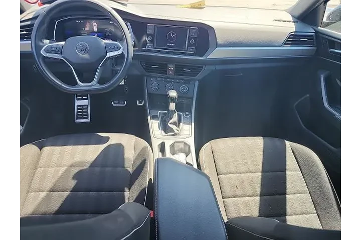 $20496 : Volkswagen Jetta 2024 Sport image 5