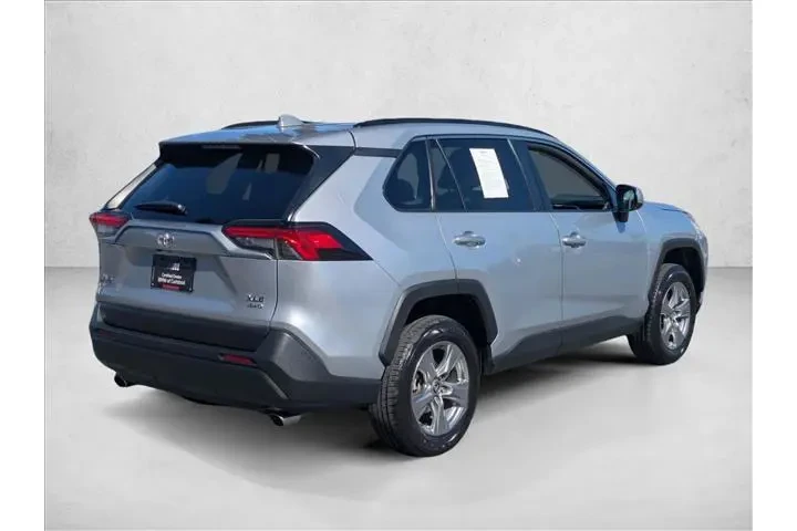 $30999 : Toyota RAV4 2024 AWD XLE 4dr image 5