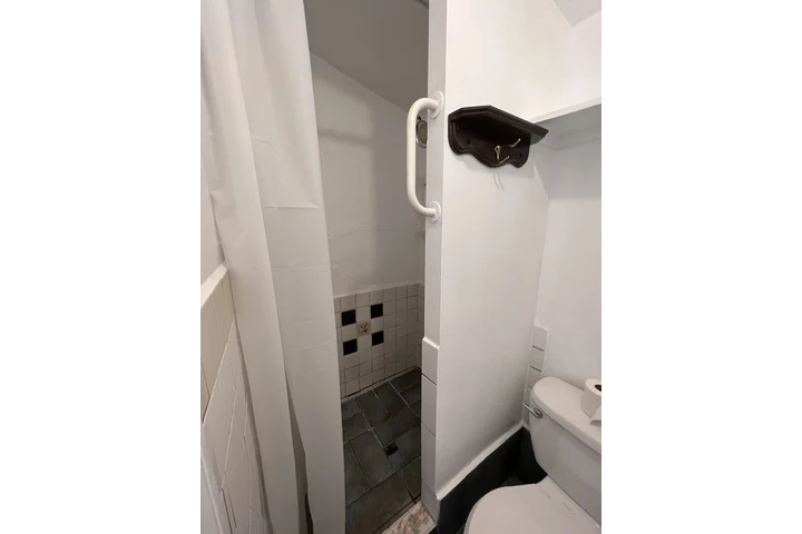 $1400 : STUDIO image 8