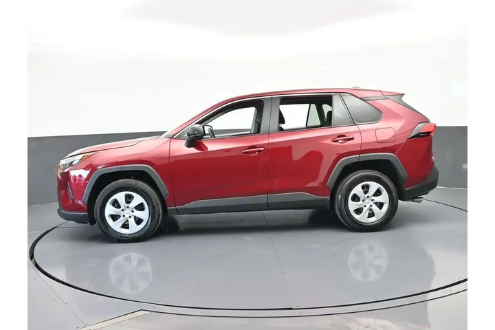 $22669 : Toyota RAV4 2024 AWD LE 4dr image 7