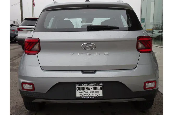 $19225 : Hyundai VENUE 2022 SEL 4dr C image 4