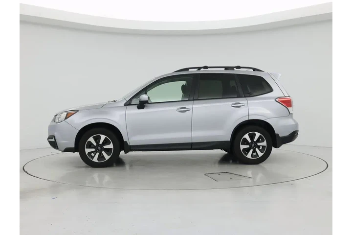 $14599 : Subaru Forester 2017 AWD 2.5 image 3