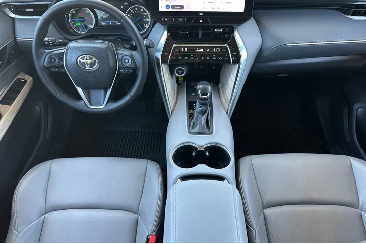 $36900 : Toyota Venza 2024 AWD XLE 4d image 5