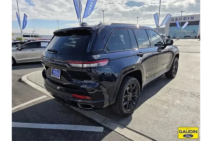 $29705 : Jeep Grand Cherokee 2023 4x4 image 7