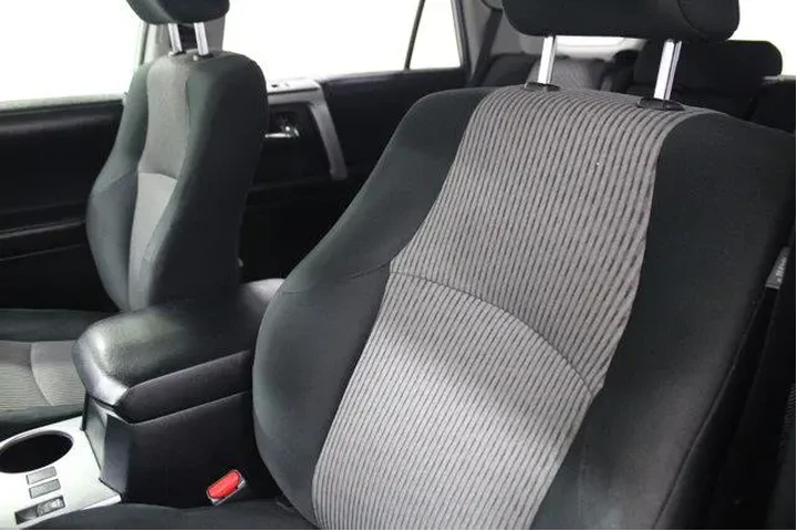 $24976 : Toyota 4Runner 2017 4x2 SR5 image 5